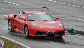 Un jour de tempête en Ferrari 430 F1