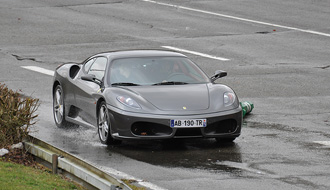 Un jour de tempête en Ferrari 430 F1