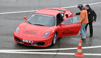 Au volant d'une Ferrari 430 F1