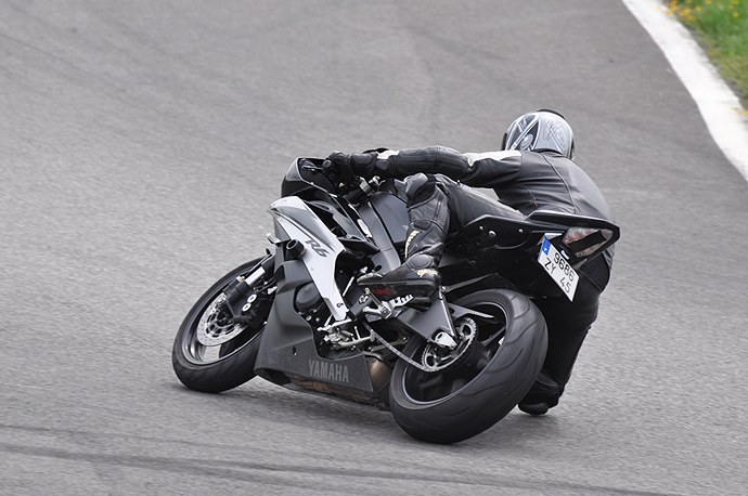 Session de roulage moto au circuit du Bourbonnais