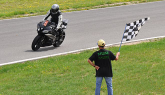 Session de roulage moto au circuit du Bourbonnais