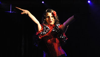 Valentina del Pearls