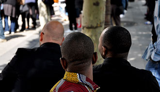 Ca crânes sur les Champs