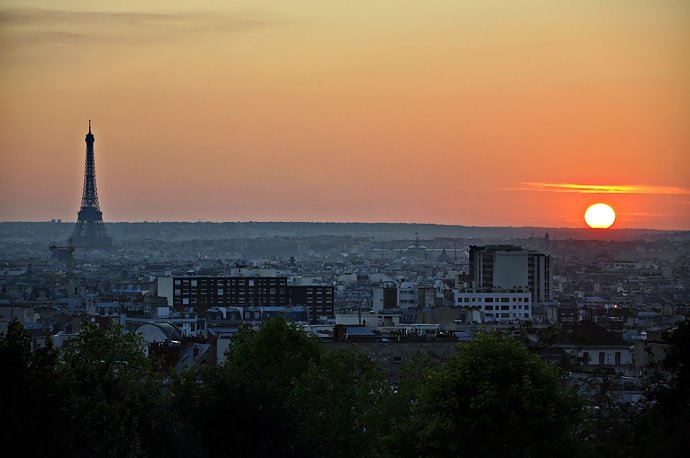 Couché de soleil sur Paris - Vue des jardins de Belleville