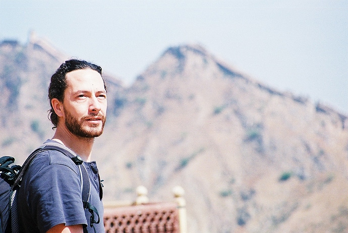 Yann sur la route du Fort d’Amber, Inde