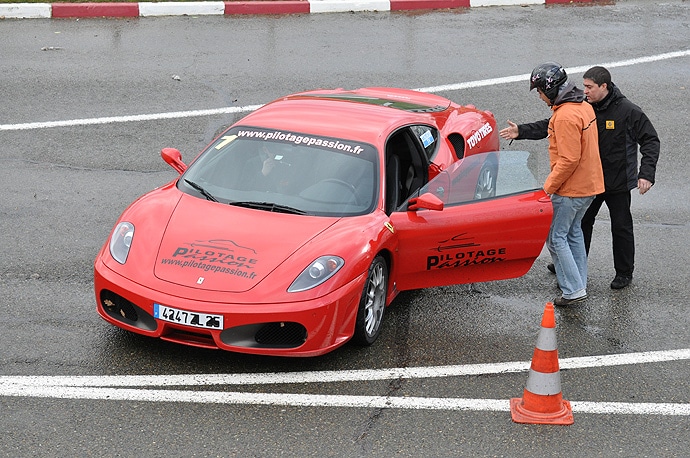 Au volant d'une Ferrari 430 F1