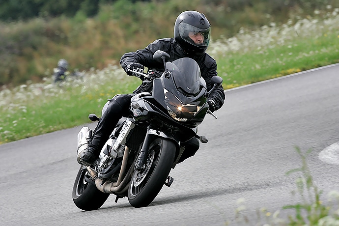 Session de roulage moto au circuit du Bourbonnais