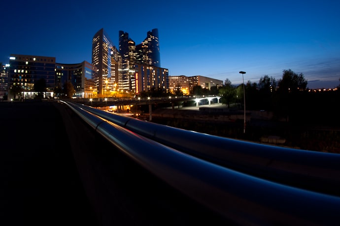 La Défense, la nuit