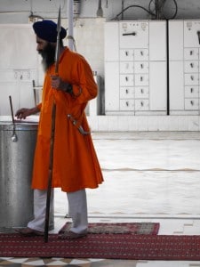 Gardien sikh, Gurudwara Sis Ganj, Old Delhi.