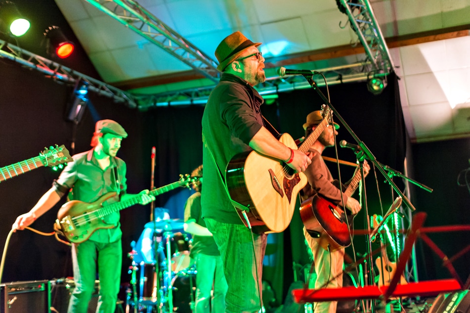 Kivala en concert à Samois-sur-Seine