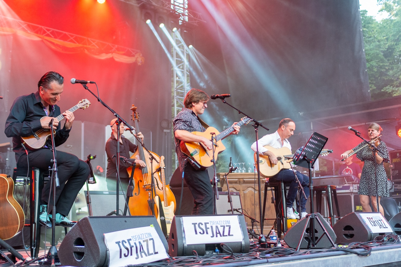 Thomas Dutronc et les esprits manouches