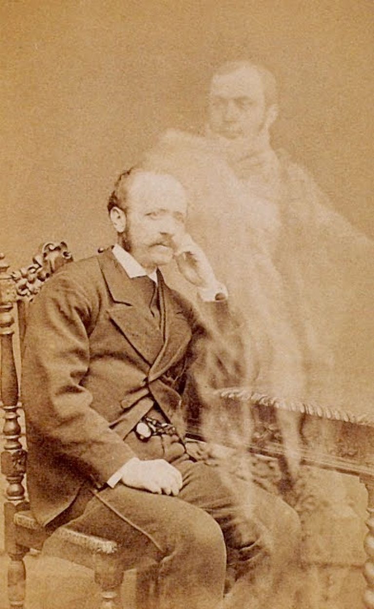 Edouard Buguet, photographe spirite
