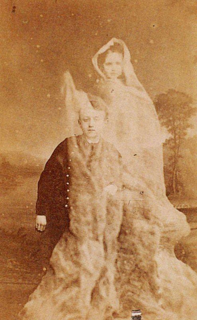 Edouard Buguet, photographe spirite