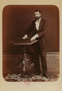 Photographe C. Robert (Edouard Isidore Buguet)