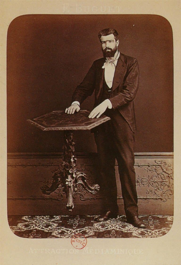 Photographe C. Robert (Edouard Isidore Buguet)