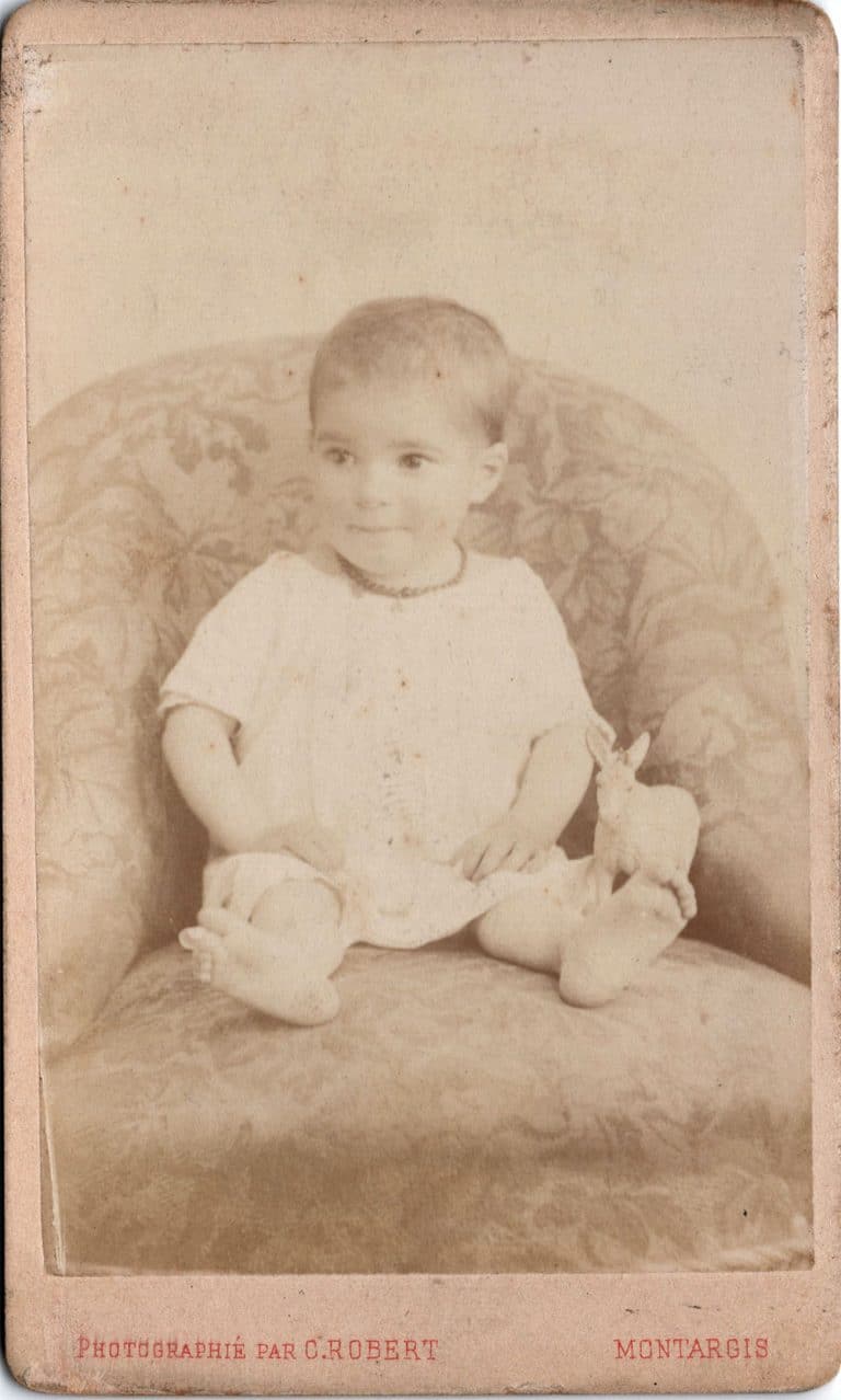 Edouard Buguet, pseudonyme C. Robert, photographe à Montargis