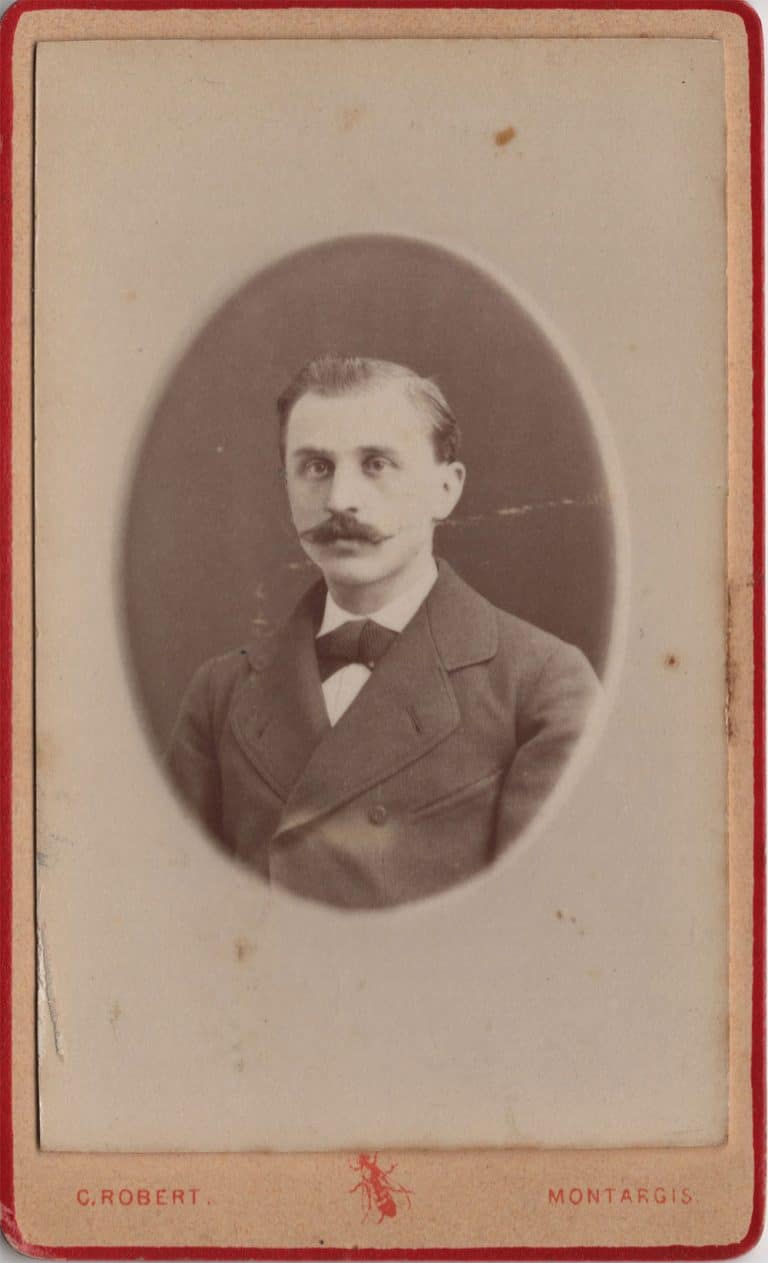Edouard Buguet, pseudonyme C. Robert, photographe à Montargis