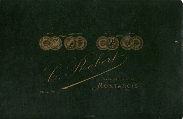 Edouard Buguet, pseudonyme C. Robert, photographe à Montargis - Carte de visite