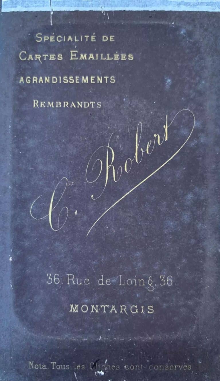 Edouard Buguet, pseudonyme C. Robert, photographe à Montargis - Carte de visite