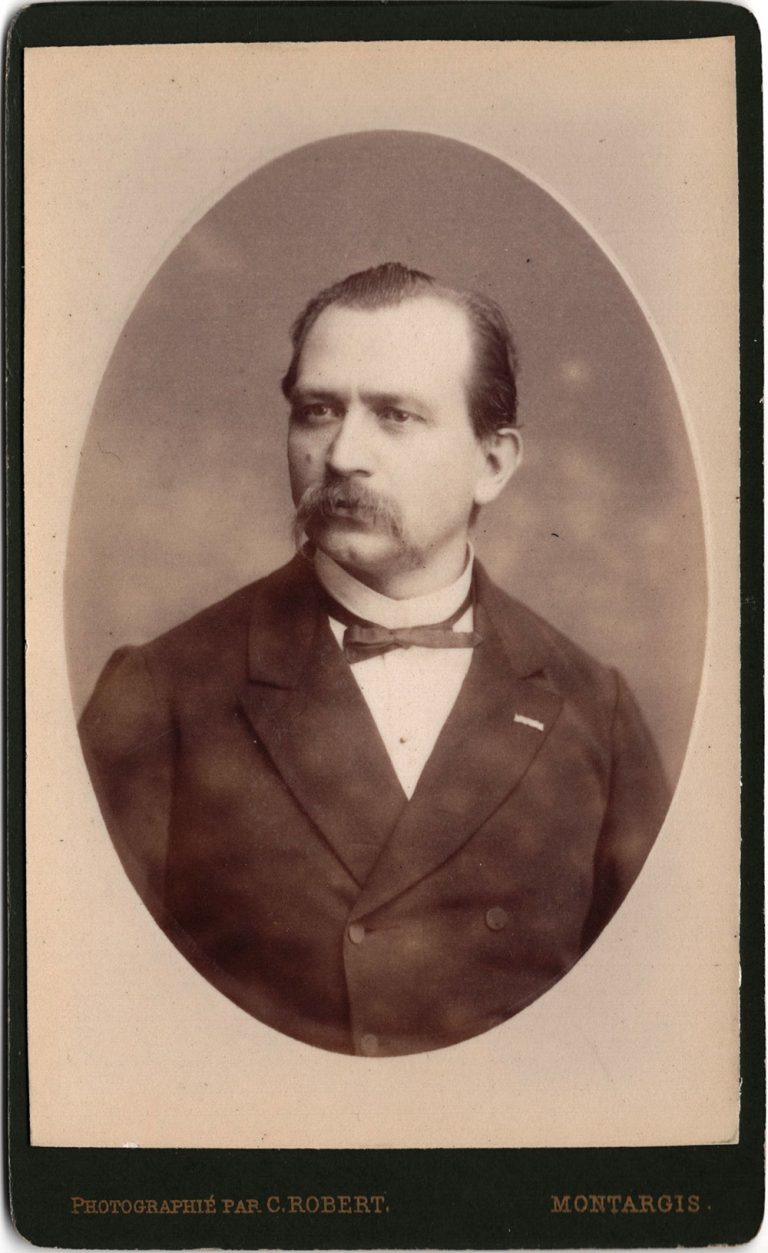 Edouard Buguet, pseudonyme C. Robert, photographe à Montargis