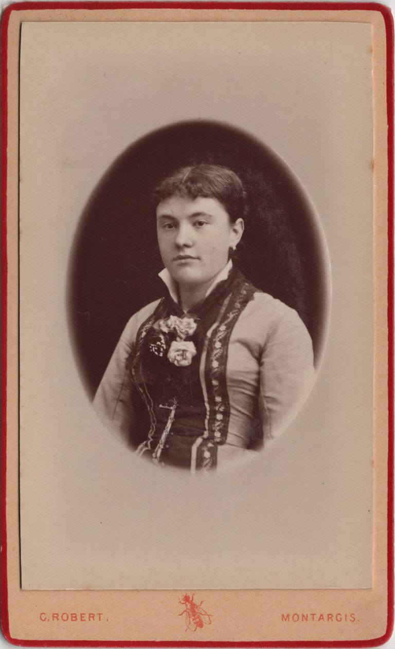 Edouard Buguet, pseudonyme C. Robert, photographe à Montargis